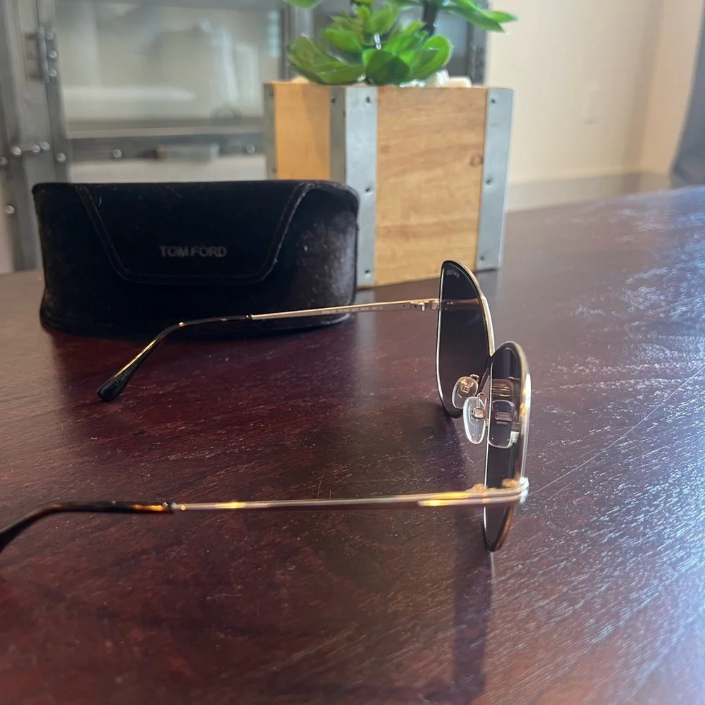 Tom Ford Cat Eye Sunglasses Gold Metal Brown Gradient Lens Luxury Designer TF - Picture 2 of 5